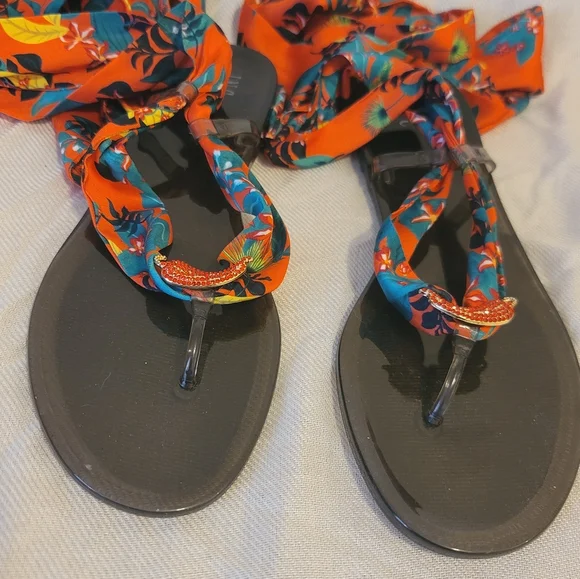 Woman scarf flat sandals. New size 9 - Picture 5 of 5